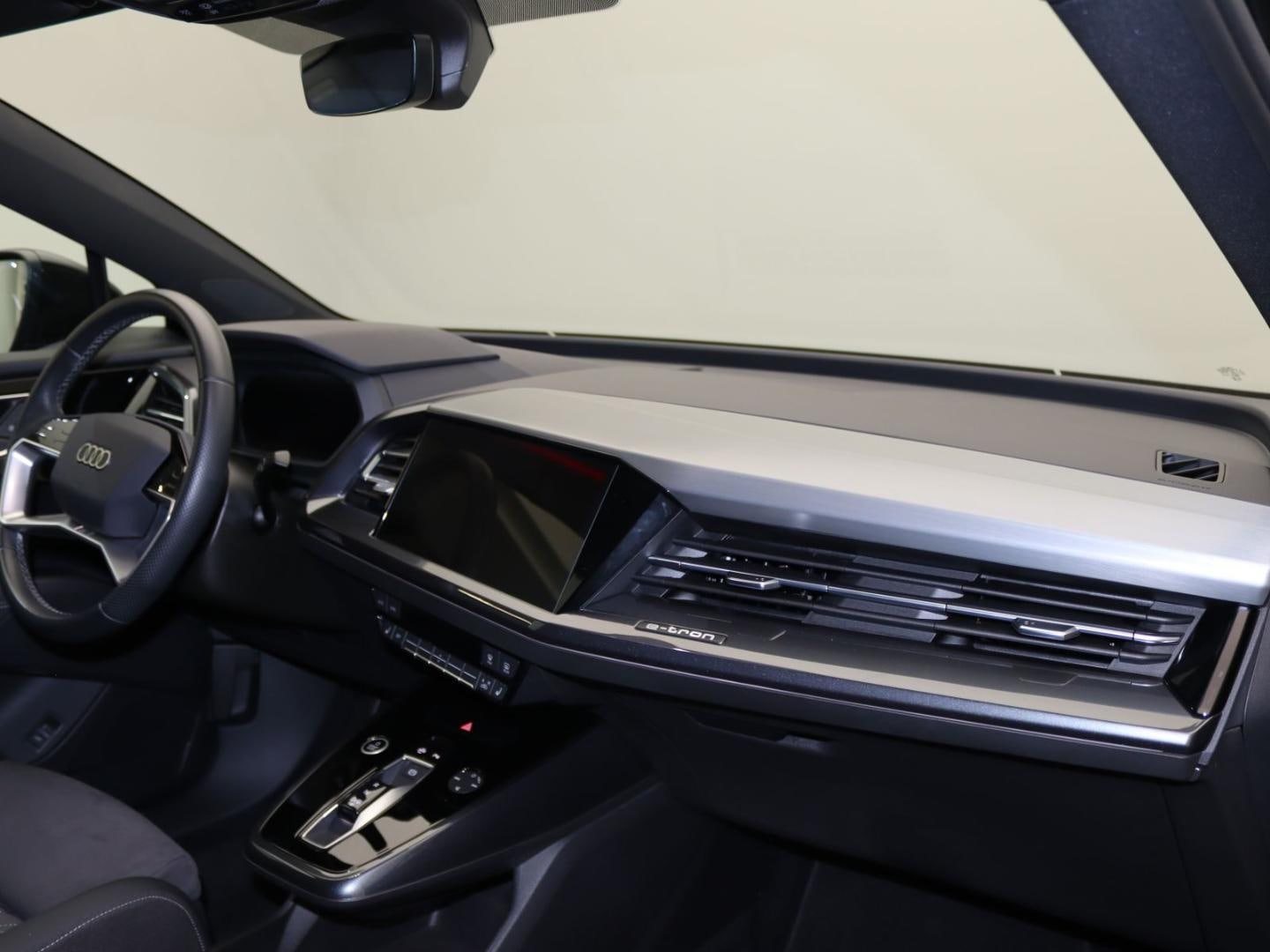 Bild über Audi Q4 e-tron 40 e-tron - für weitere Informationen kontaktieren Sie den Audi Partner