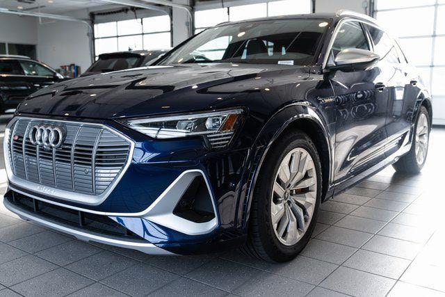 2022 Audi e-tron S