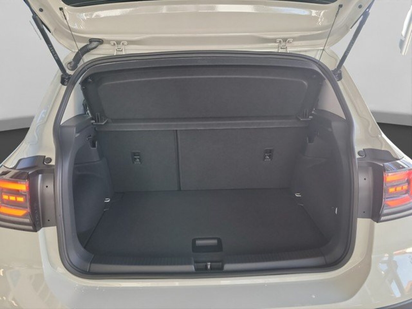 Volkswagen T-Cross – Bild 9