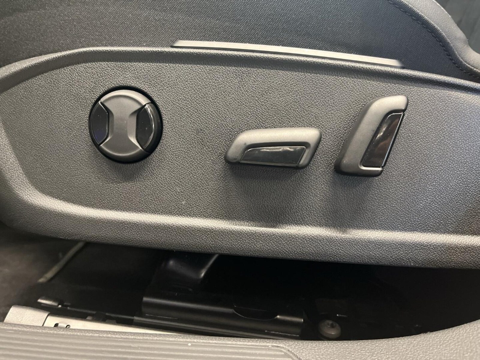 Volkswagen Golf Variant – Bild 15
