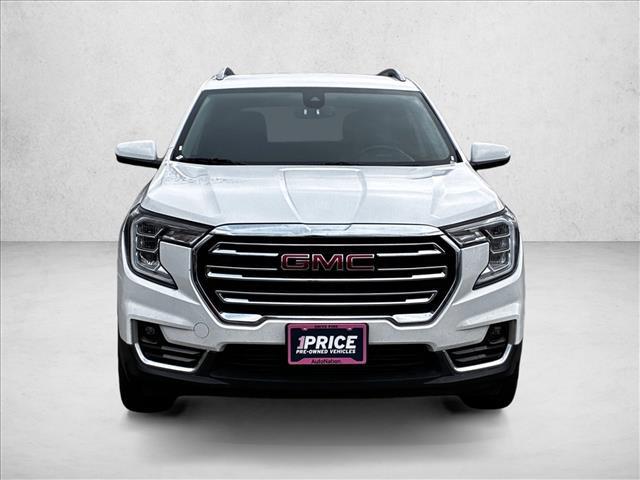 2023 GMC TERRAIN - Image 2