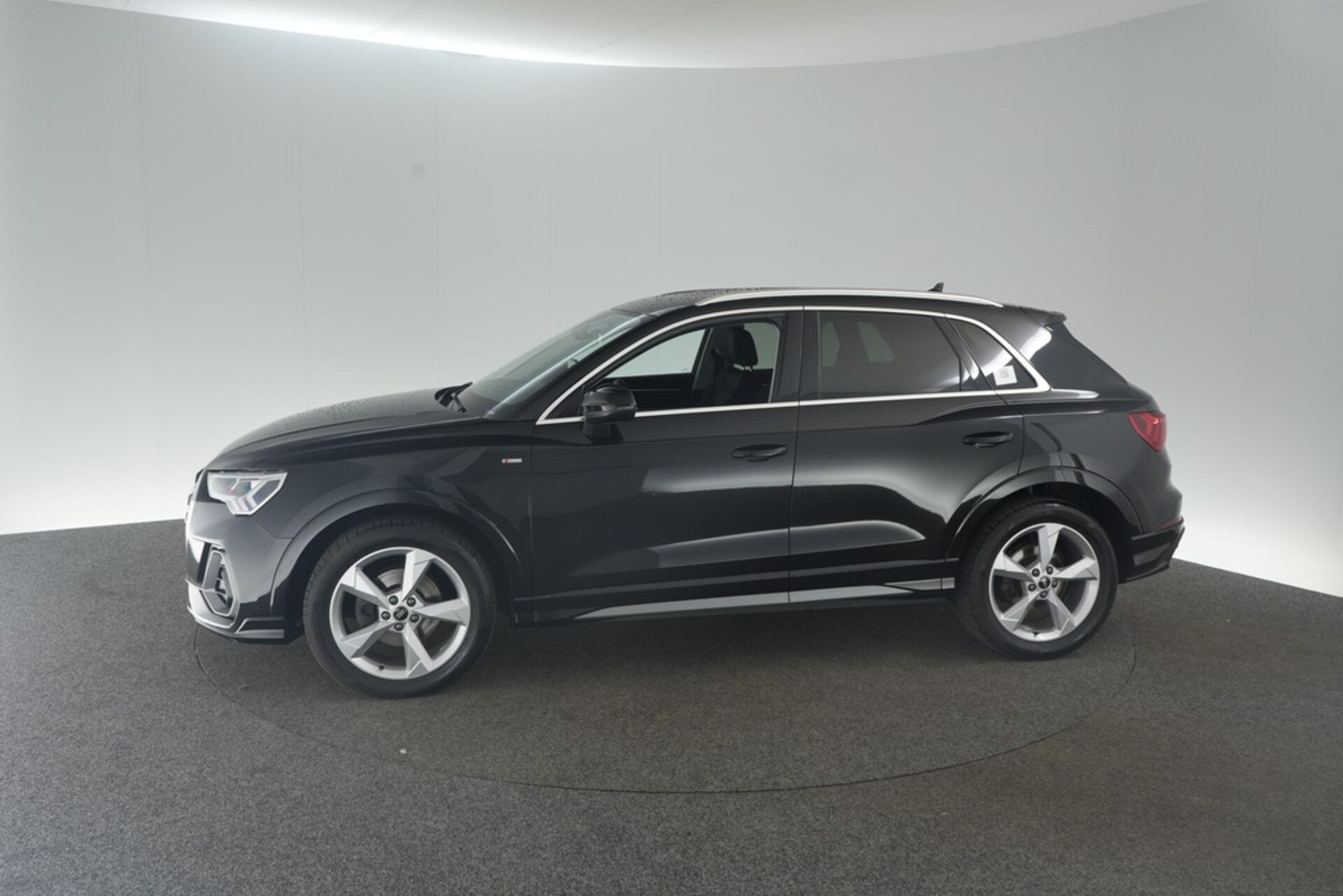 Audi Q3 SUV S line
