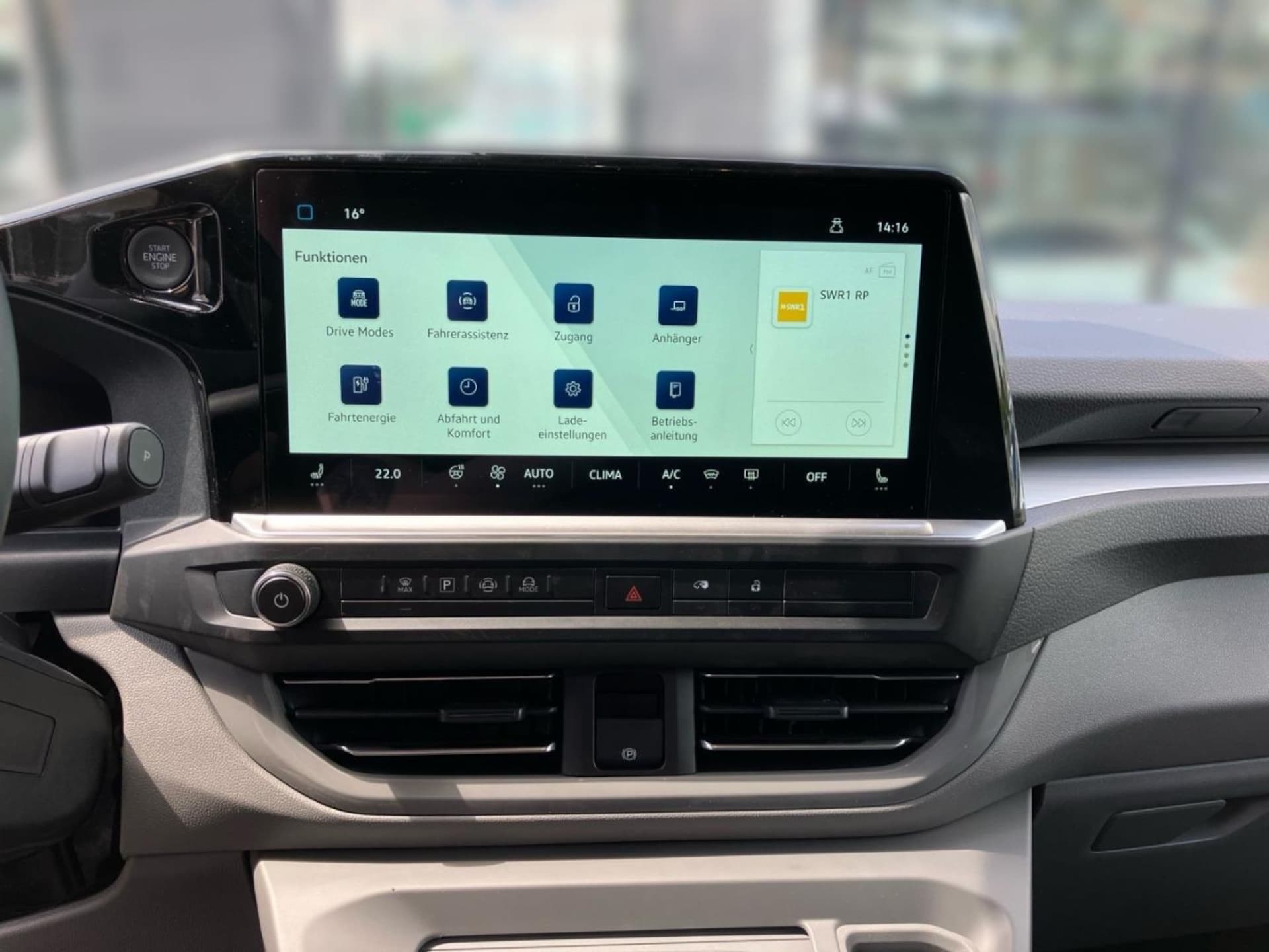 Volkswagen e-Caravelle Life