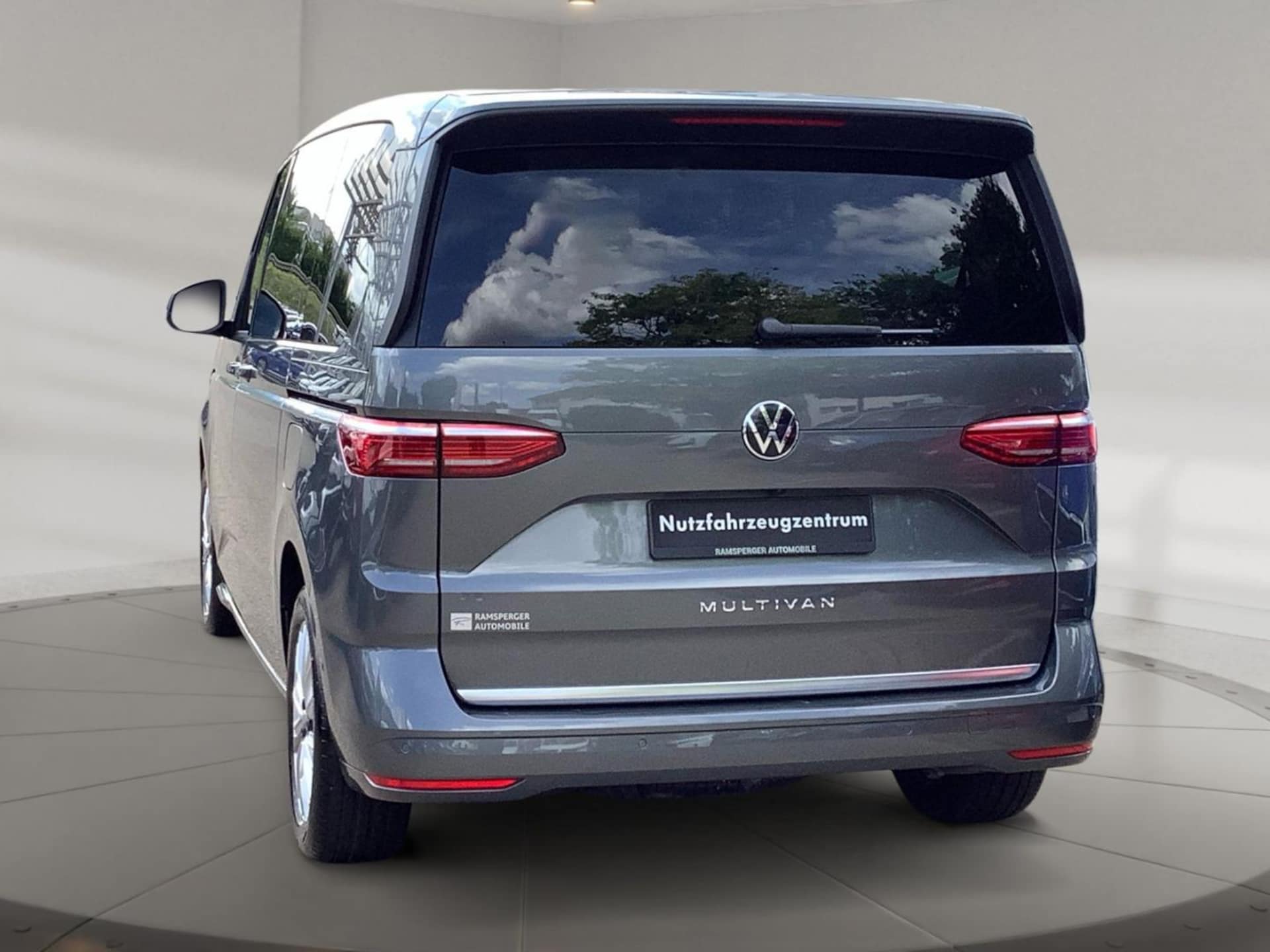 Volkswagen Multivan Style