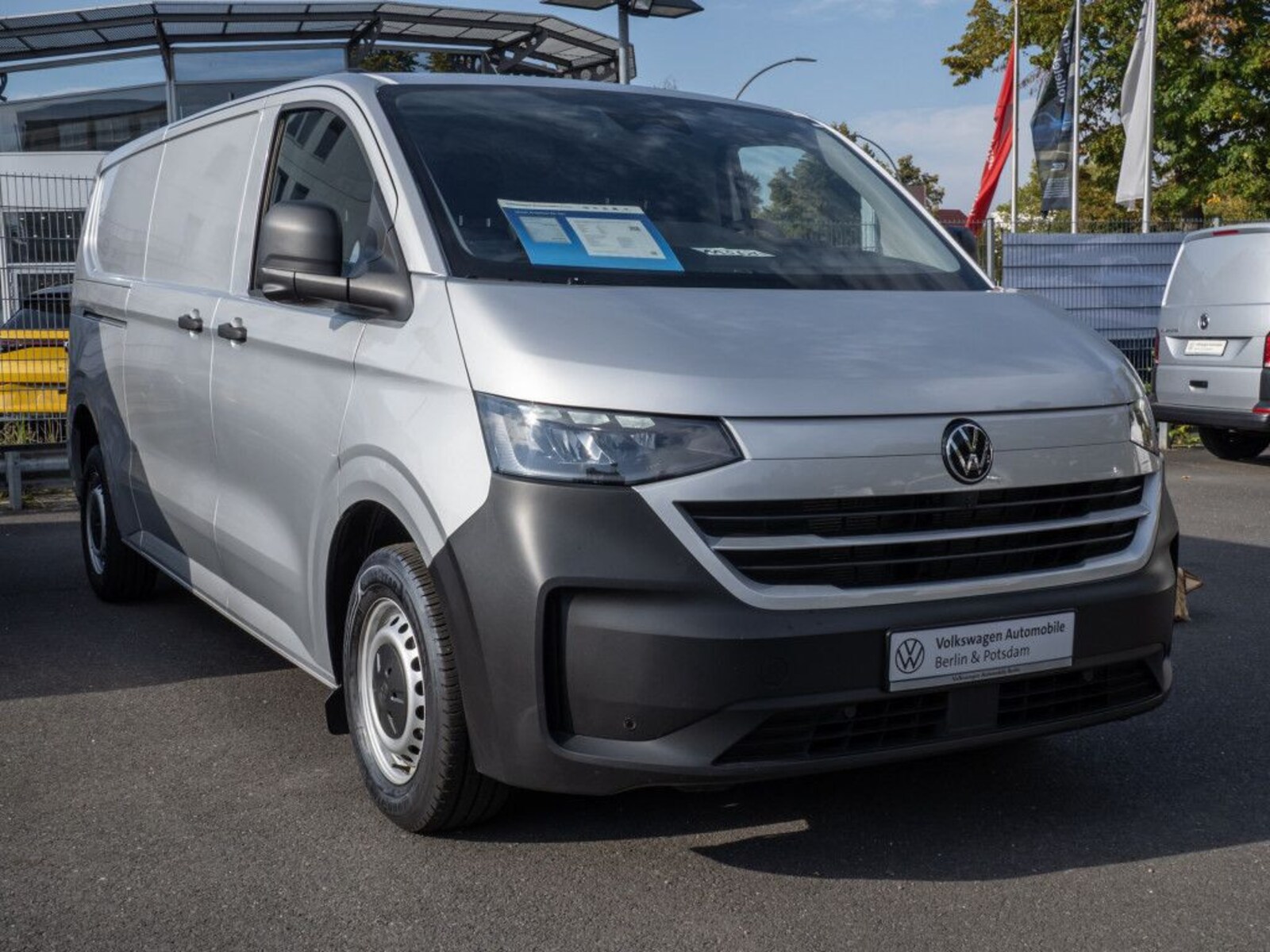 Volkswagen Transporter Kasten langer Radstand – Bild 3