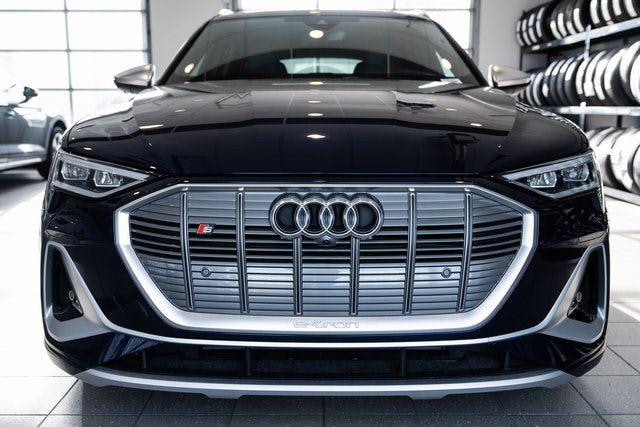 2022 Audi e-tron S