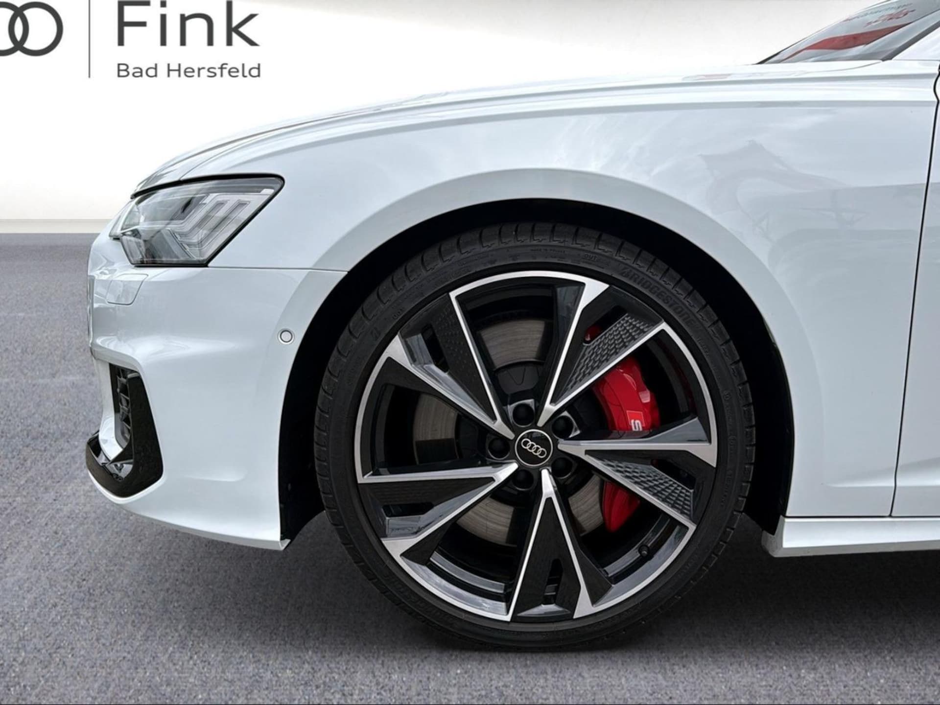 Audi S6 Avant