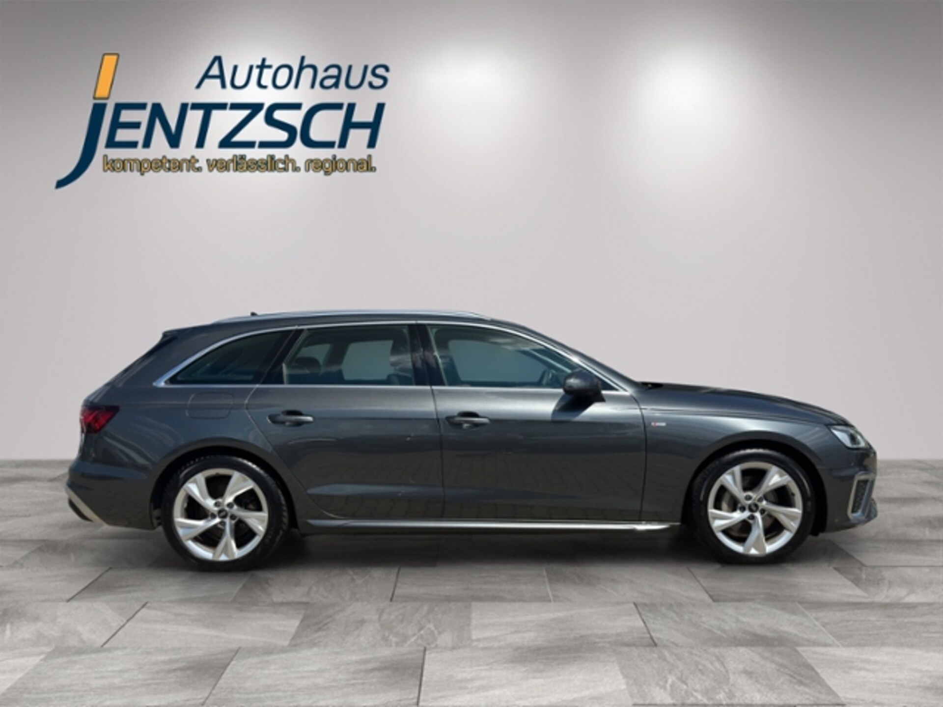 Audi A4 Avant S line