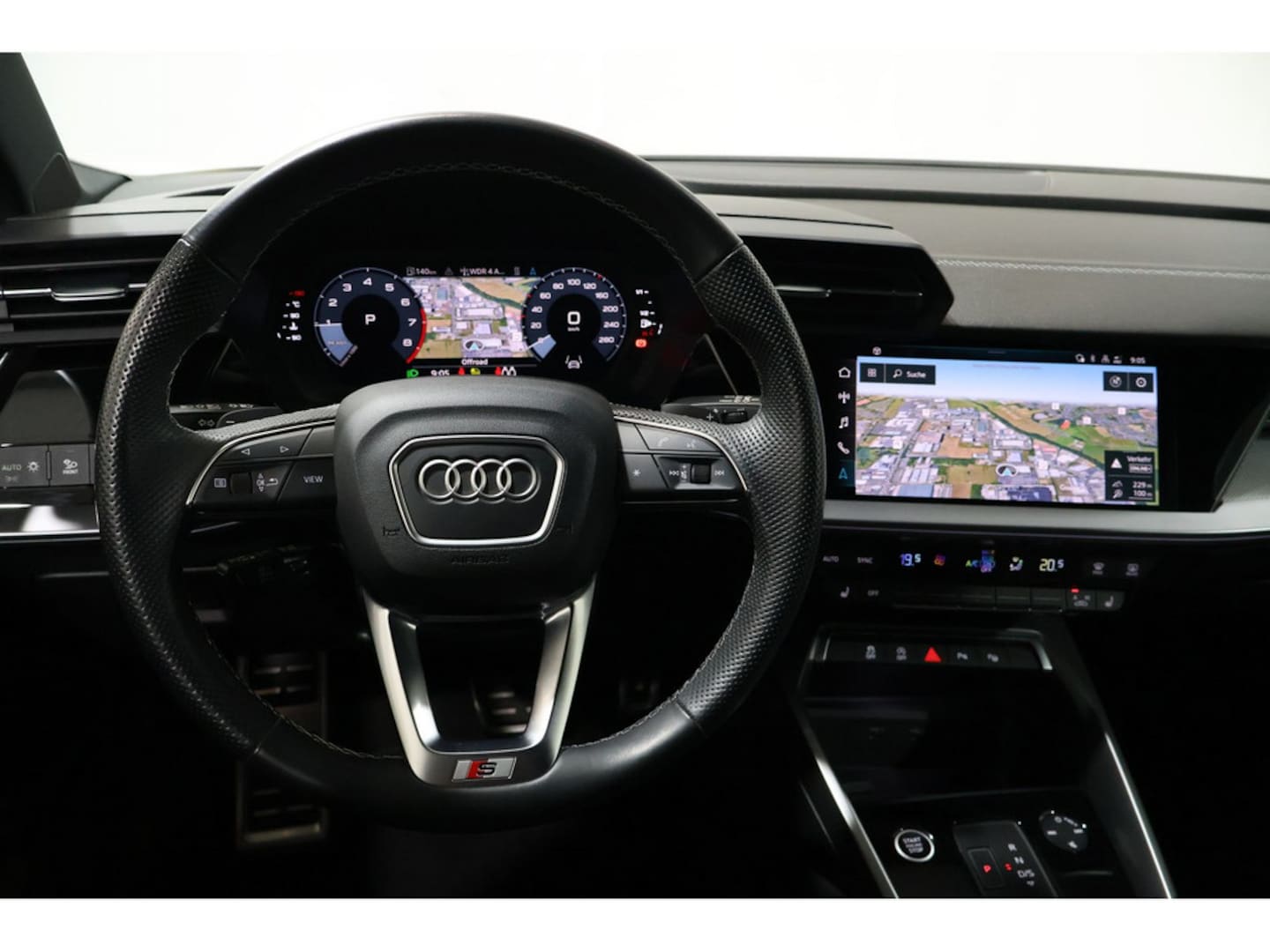 Bild über Audi A3 Sportback S line 30 TFSI S tronic - für weitere Informationen kontaktieren Sie den Audi Partner