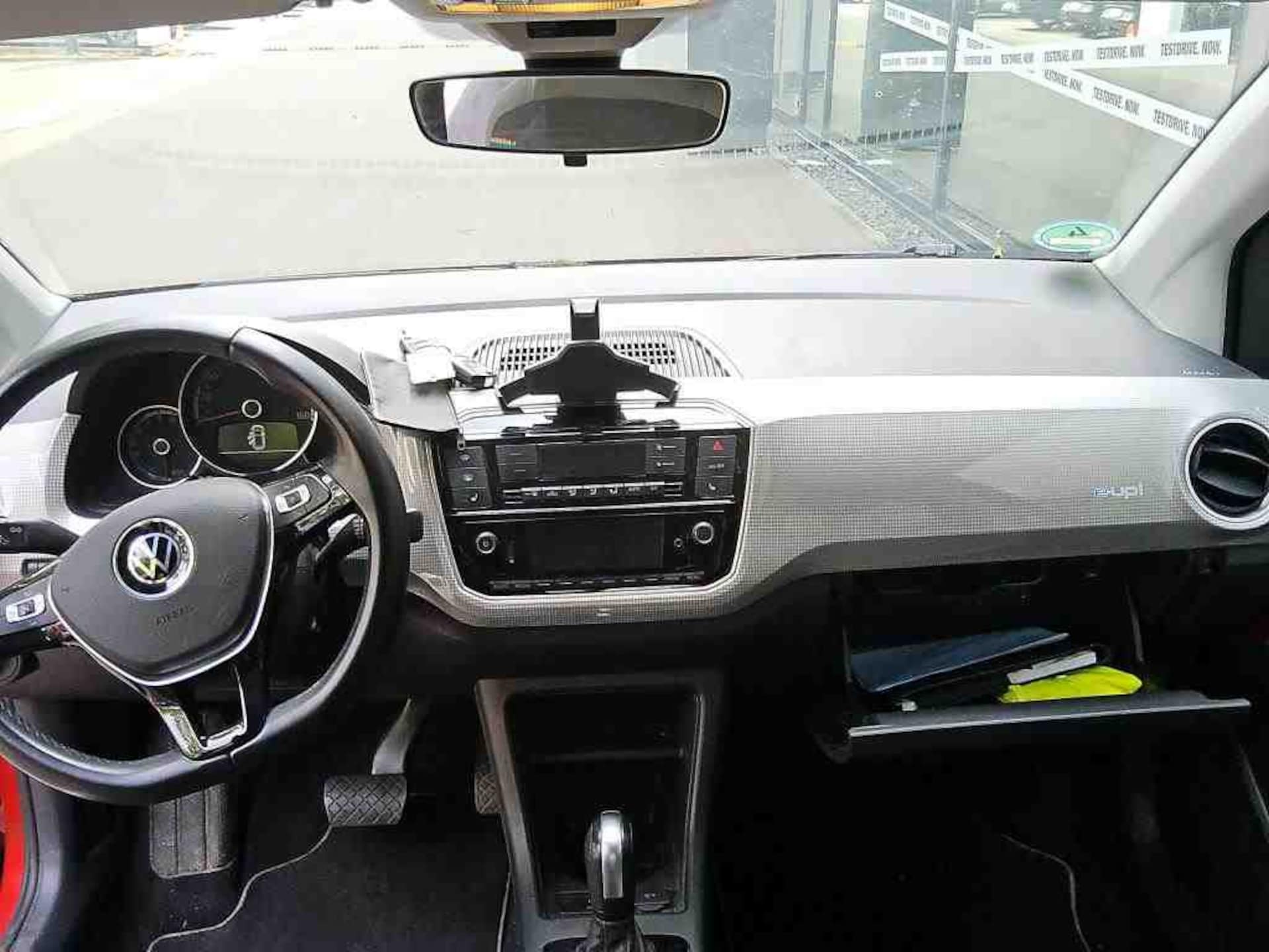 Volkswagen e-up! Style "Plus"
