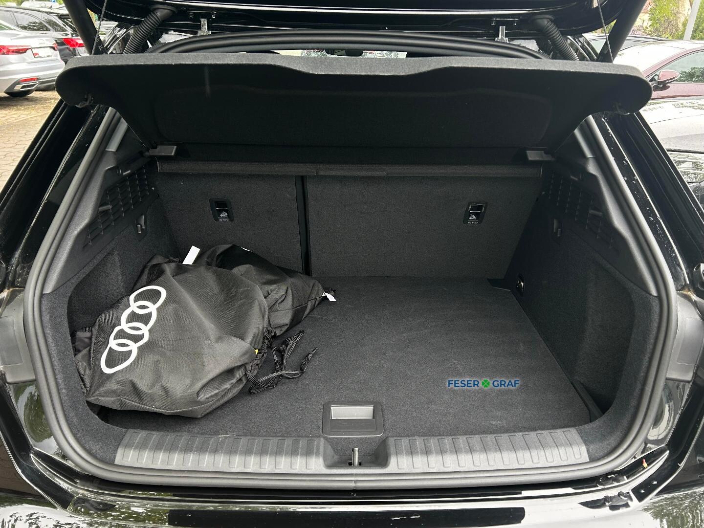 Bild über Audi A3 allstreet TFSI e 40 TFSI e S tronic - für weitere Informationen kontaktieren Sie den Audi Partner
