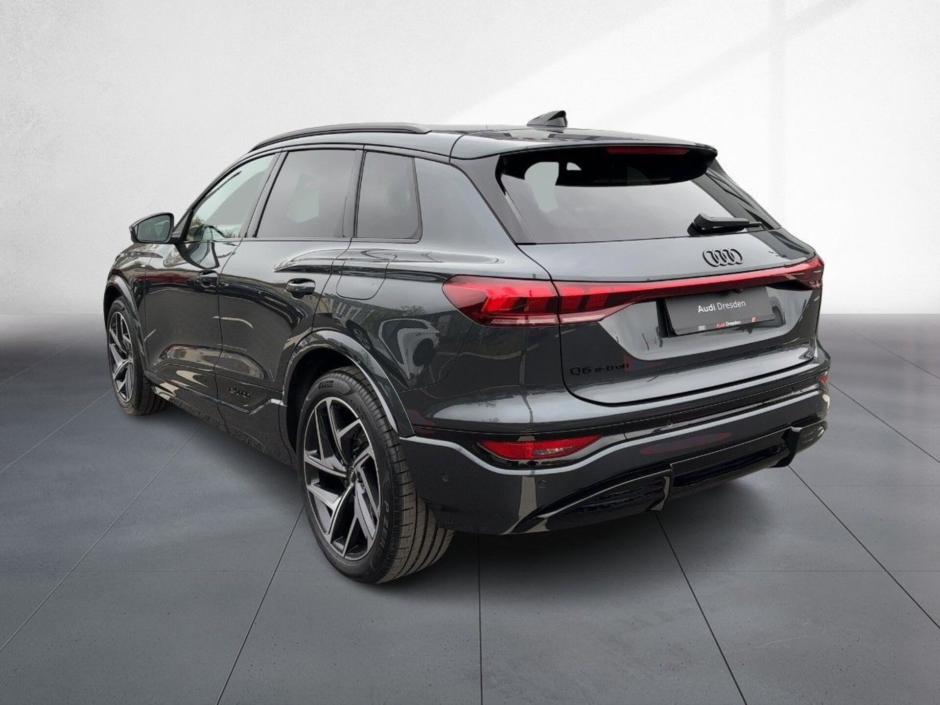 Audi Q6 SUV e-tron