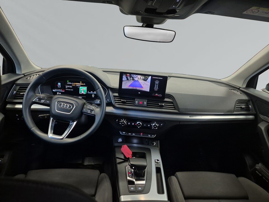 Bild som visar&nbsp;Audi Q5&nbsp;Q5 45 TFSI quattro Proline advanced 265 hk S tronic - för mer information kontakta din Audi Partner