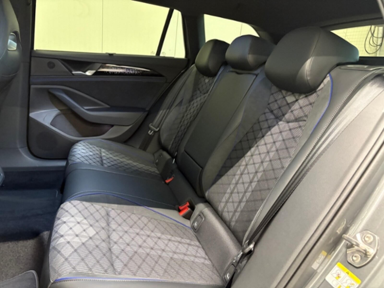 Volkswagen Passat – Bild 18