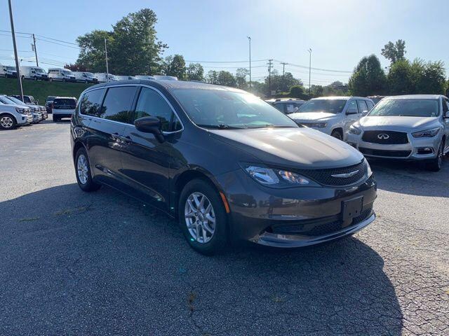 2023 Chrysler Voyager