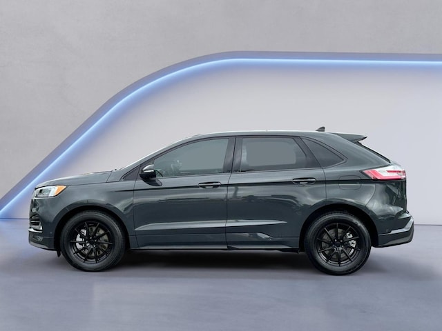 2021 Ford Edge