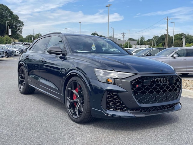 Photo of 2026 Audi RS Q8 SUV performance