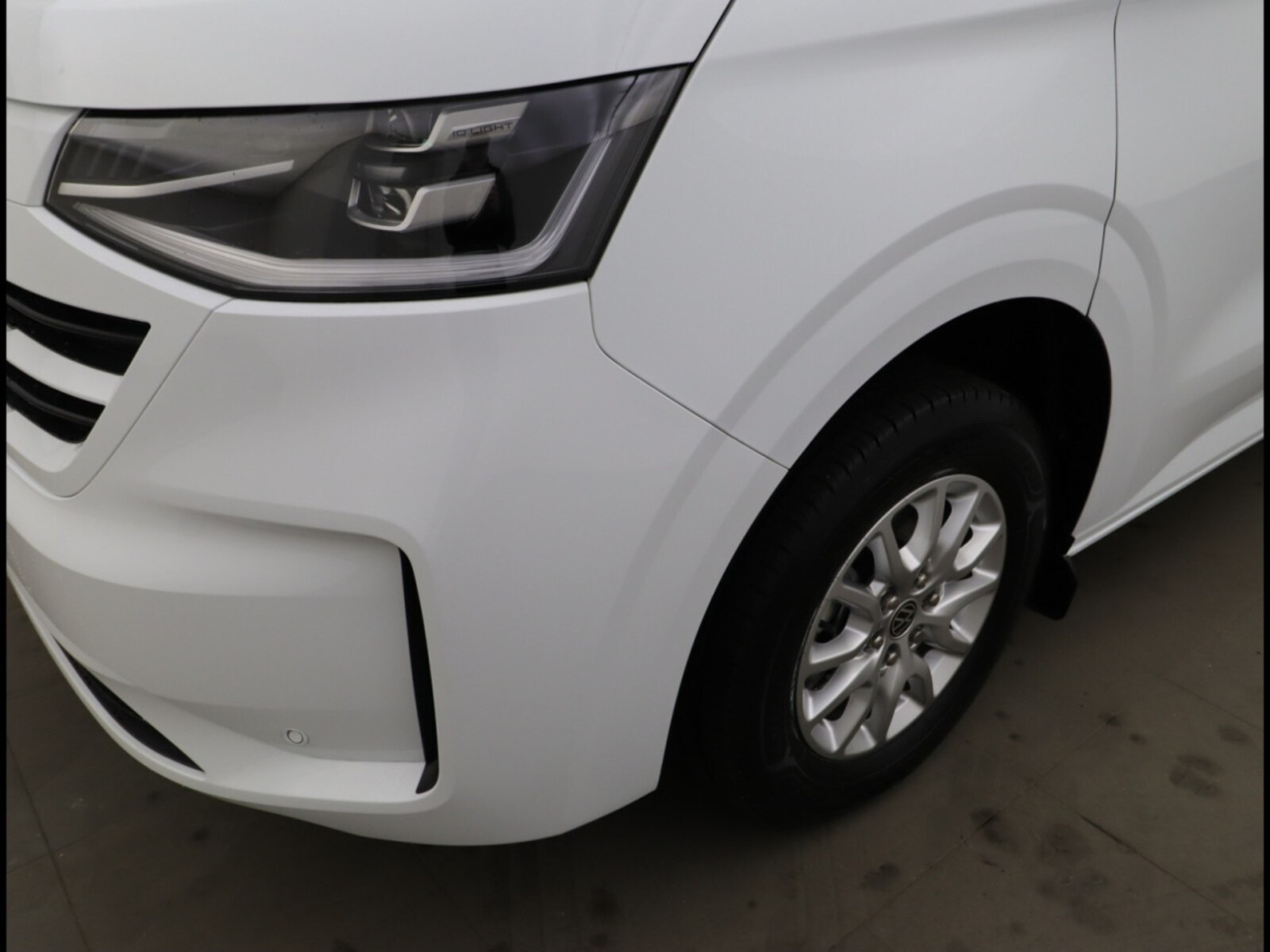 Volkswagen Transporter Kasten kurzer Radstand – Bild 4