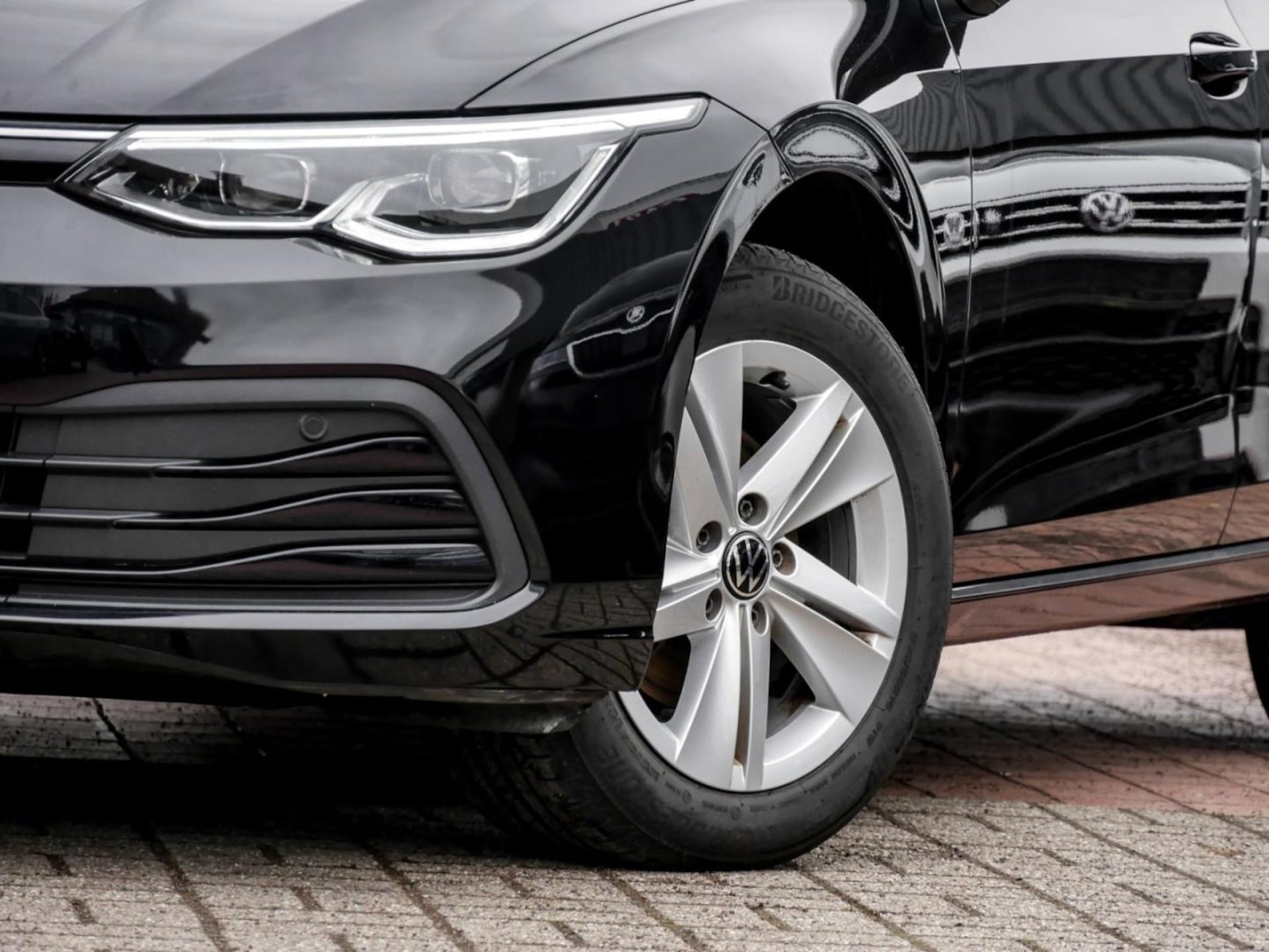 Volkswagen Golf Variant Life