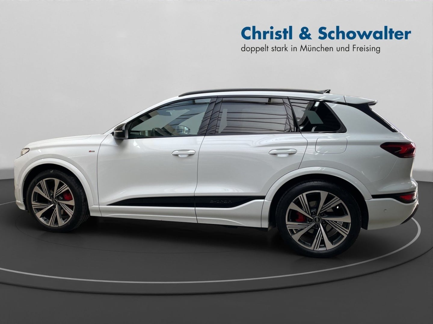 Bild über Audi Q6 SUV e-tron e-tron performance - für weitere Informationen kontaktieren Sie den Audi Partner