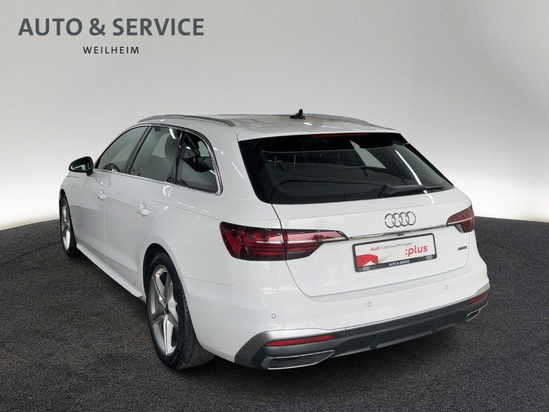 Audi A4 Avant S line