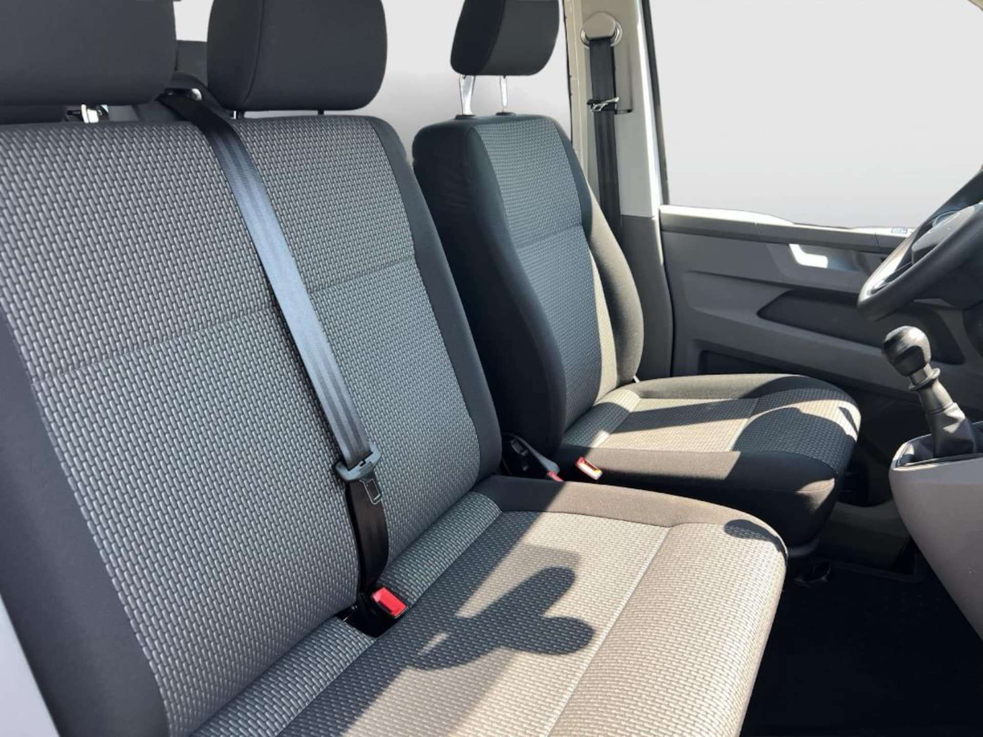 Volkswagen T6.1 Transporter Kombi kurzer Radstand