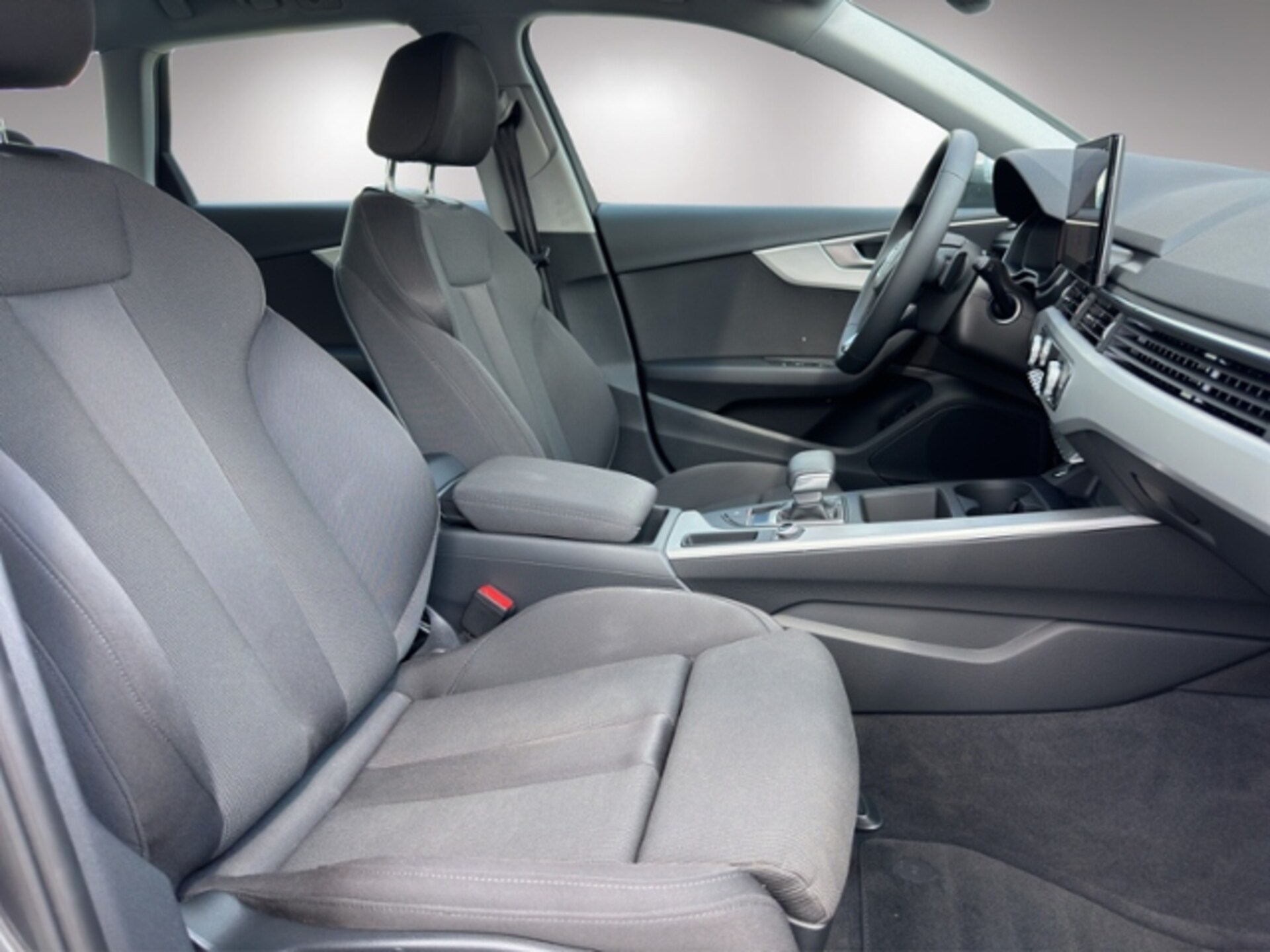 Audi A4 Avant S line