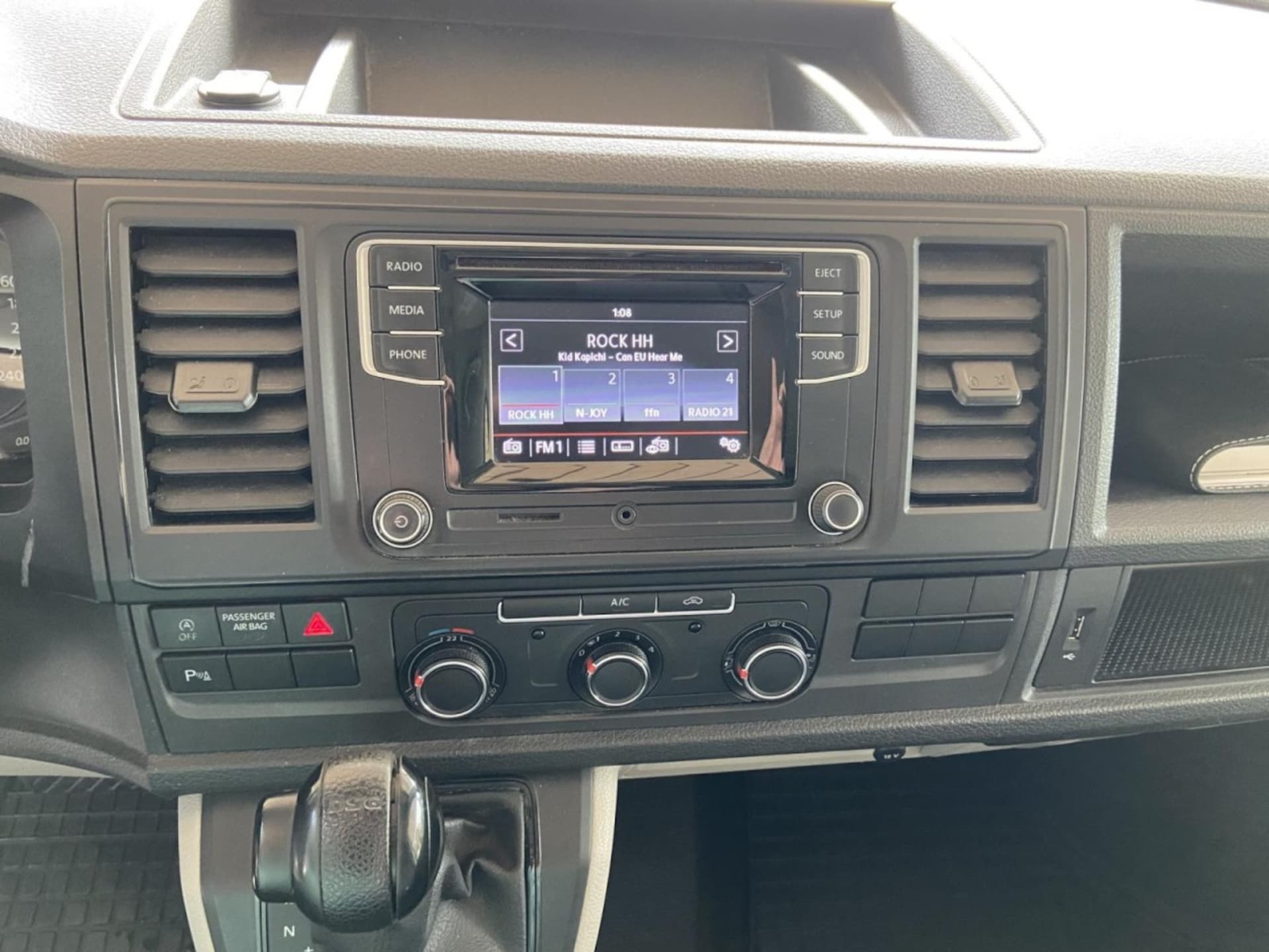 Volkswagen T6 Transporter Kasten kurzer Radstand