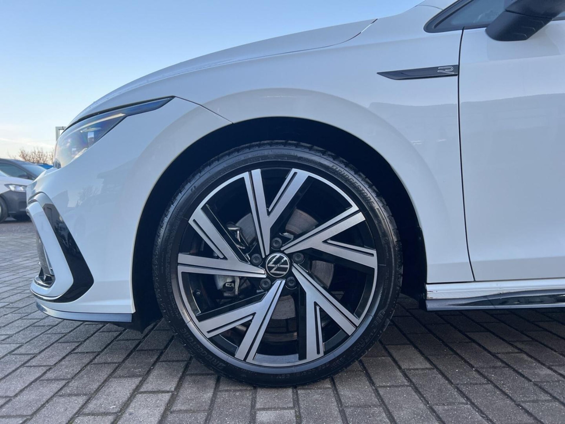 Volkswagen Golf Variant R-Line