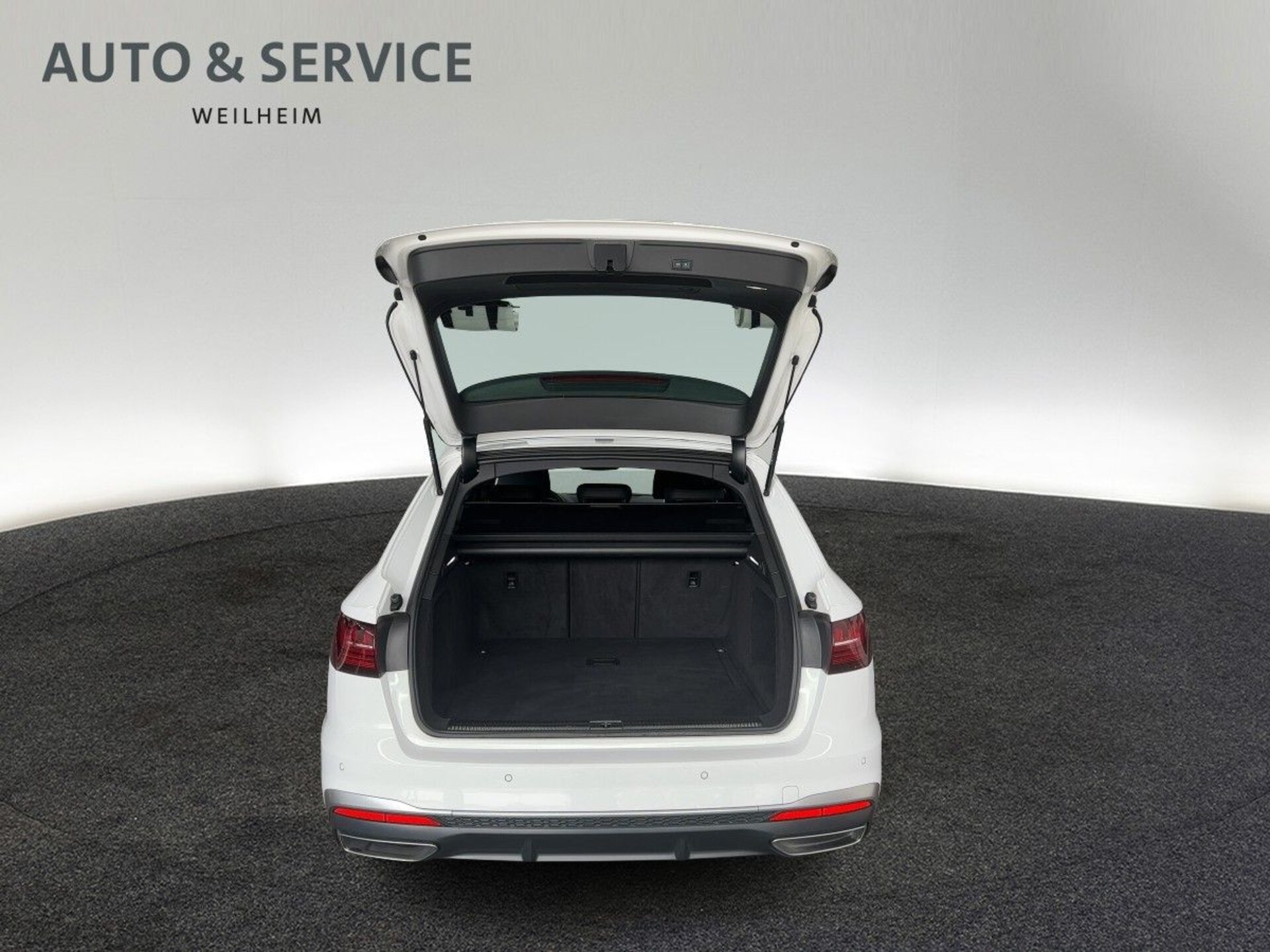 Audi A4 Avant S line