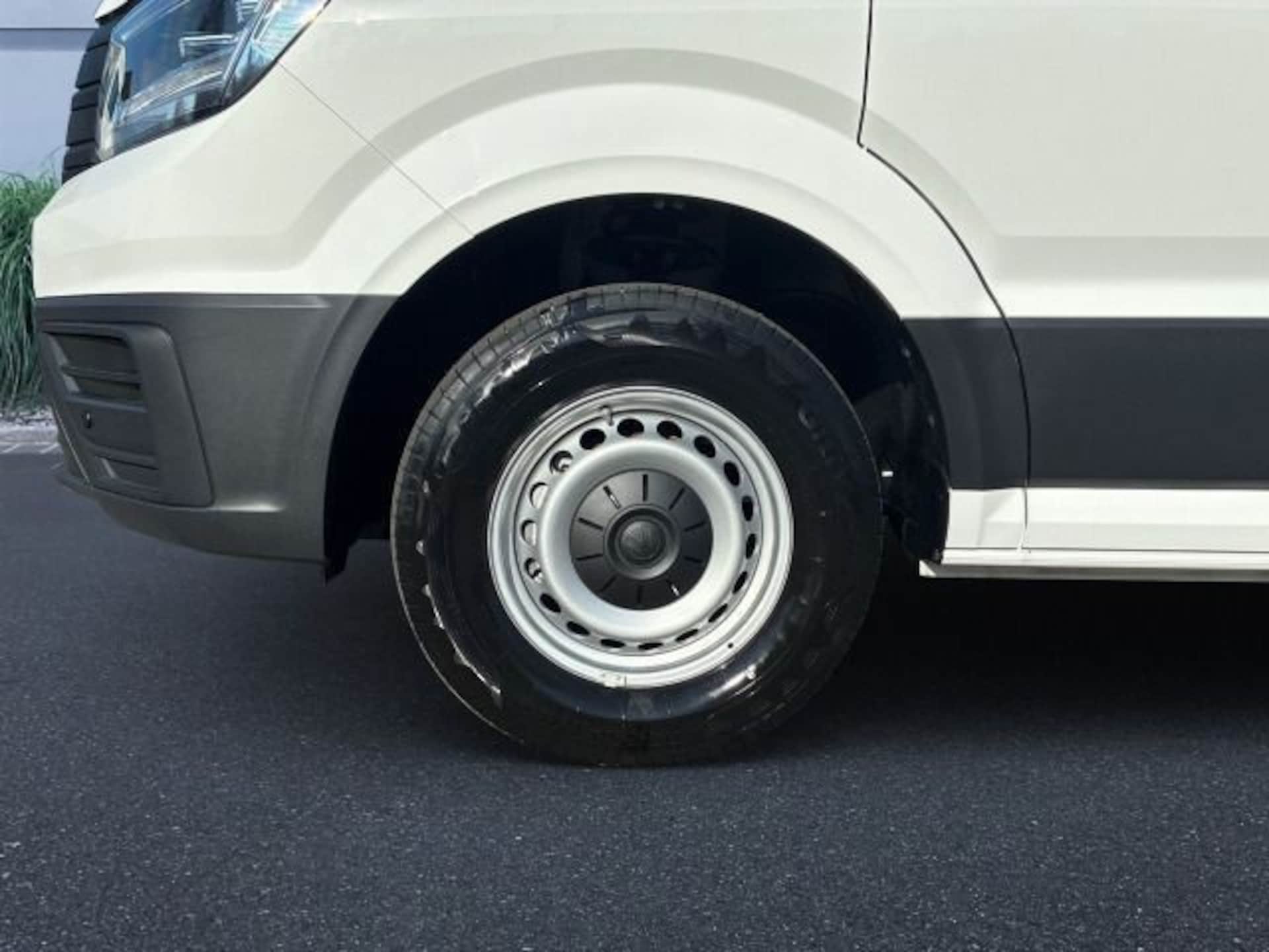 Volkswagen Crafter Kasten mittlerer Radstand