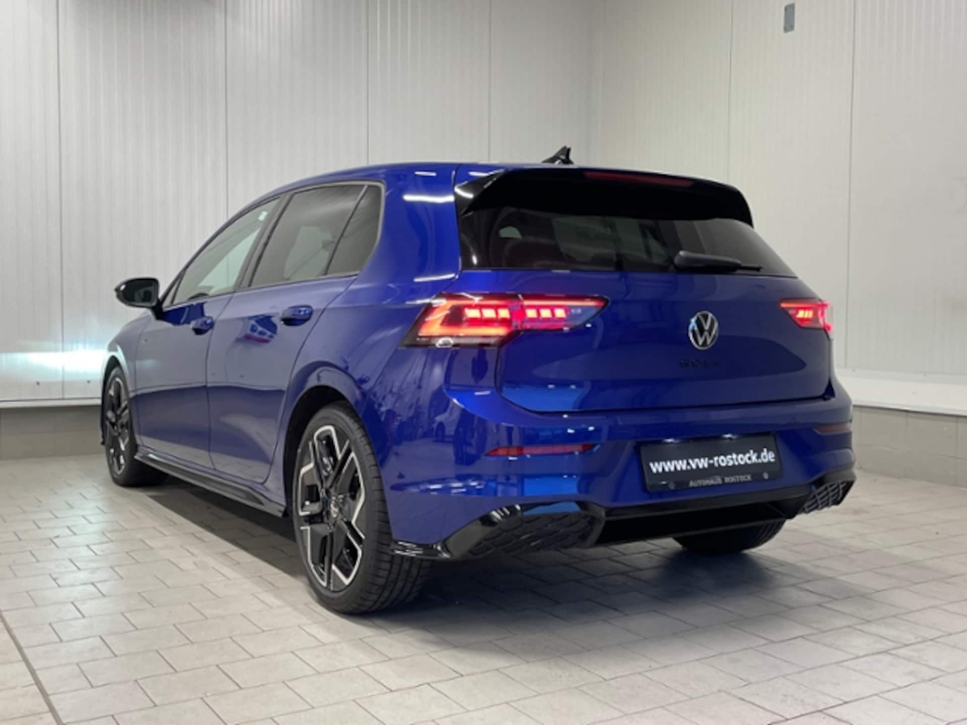 Volkswagen Golf R-Line