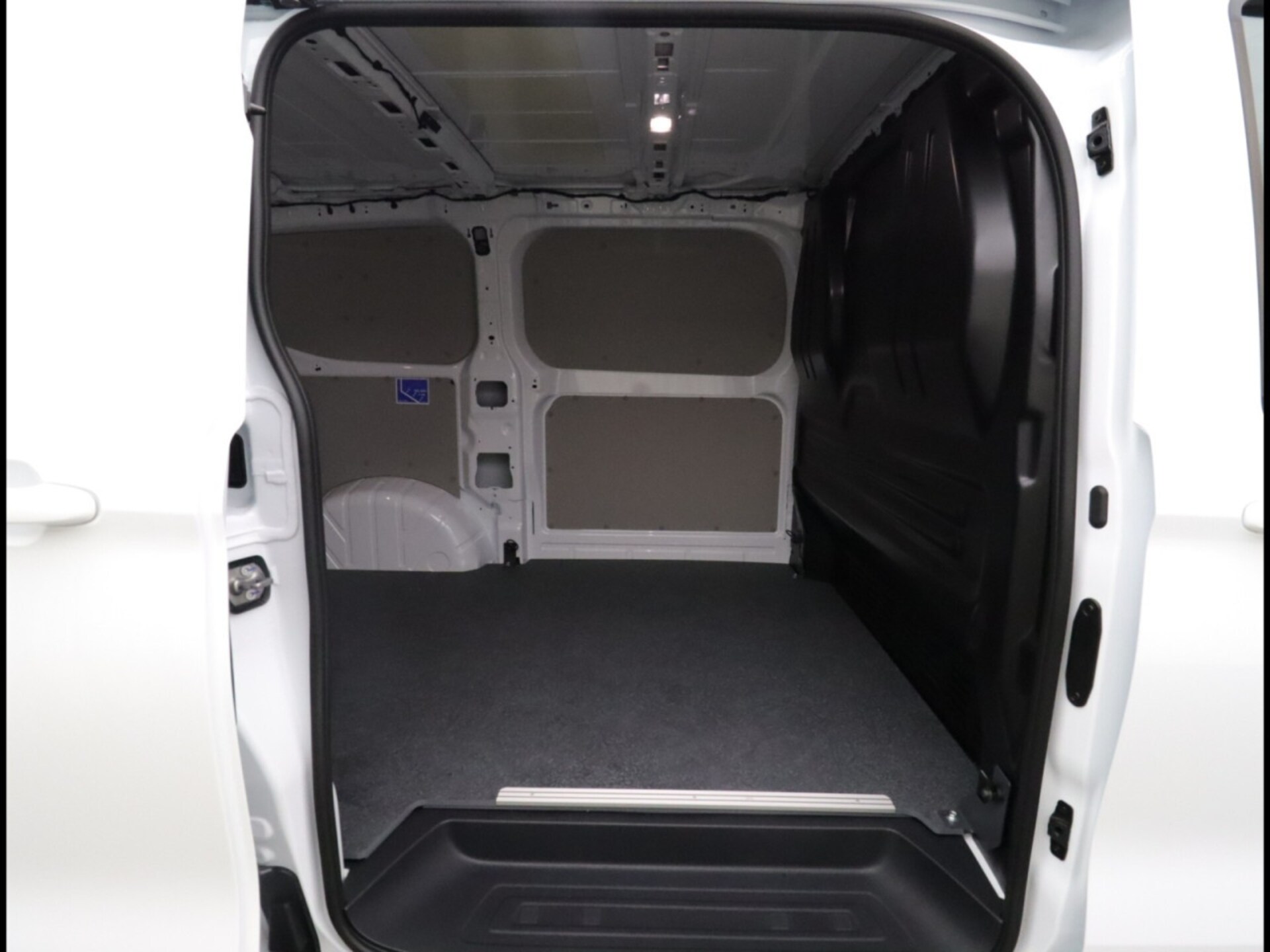 Volkswagen Transporter Kasten kurzer Radstand