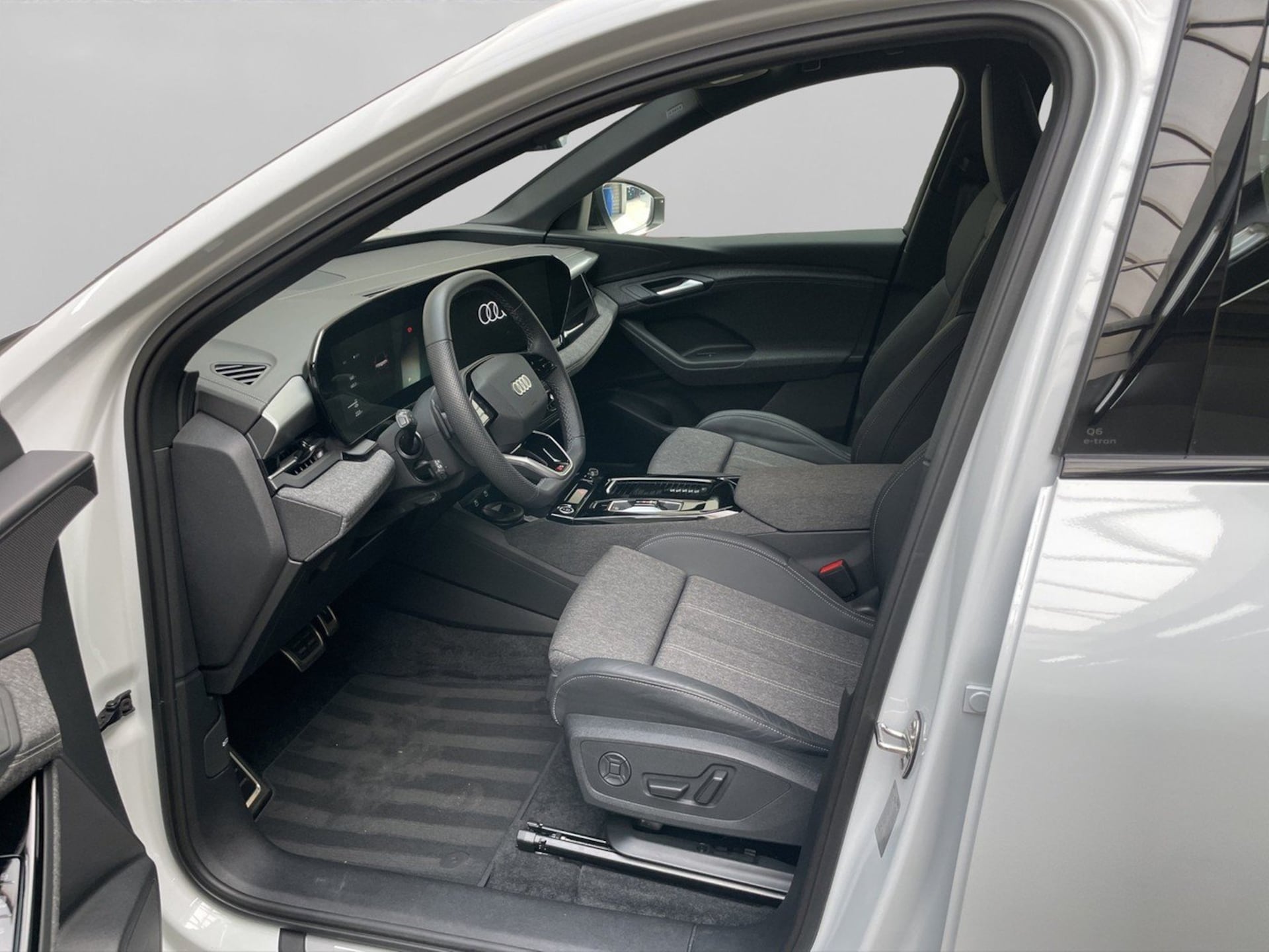 Audi Q6 SUV e-tron