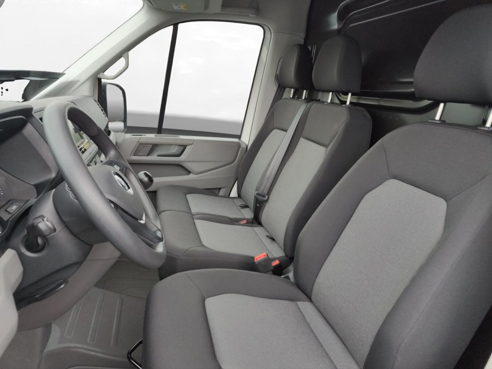 Volkswagen Crafter Kasten mittlerer Radstand – Bild 2