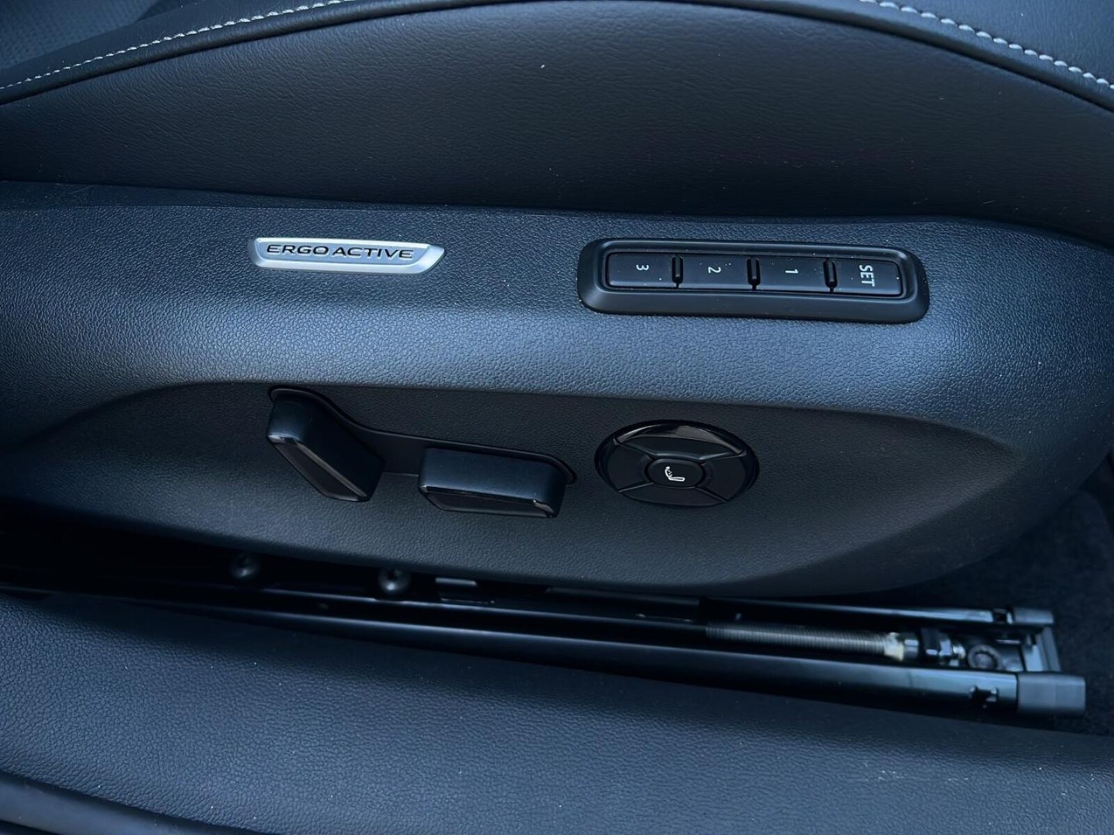 Volkswagen Passat – Bild 18