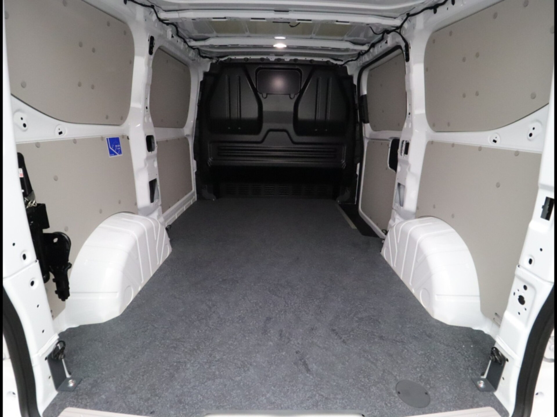 Volkswagen Transporter Kasten kurzer Radstand