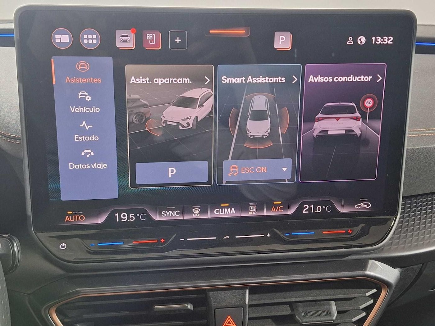 CUPRA Leon Sportstourer 1.5 eTSI DSG 110 kW (150 CV) — photo 14