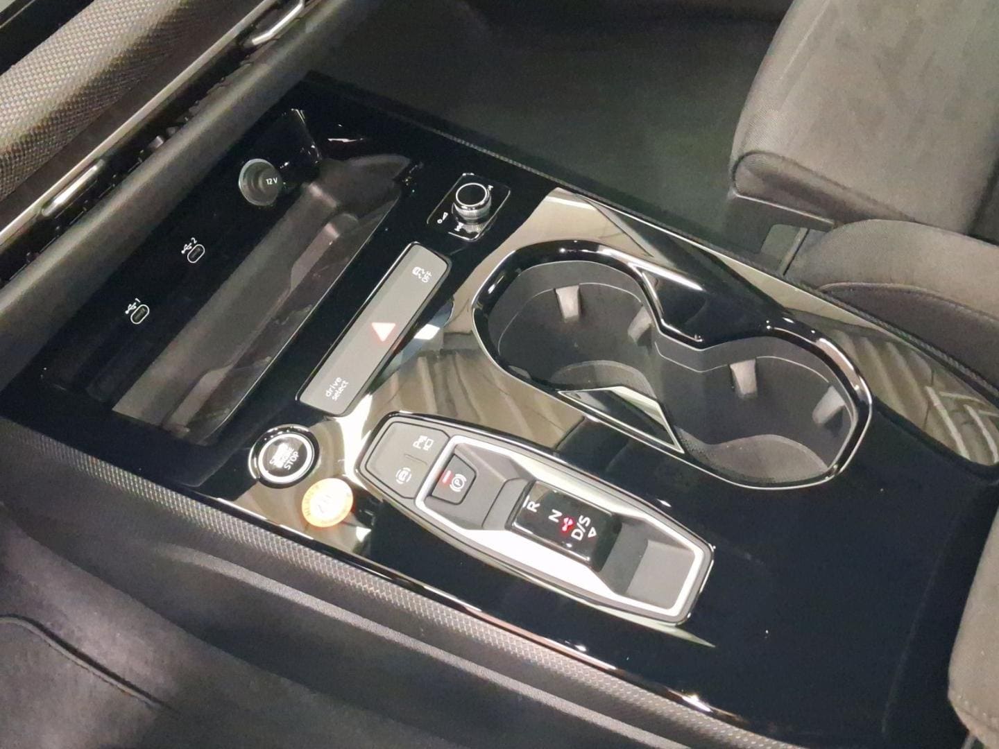 Bild über Audi A5 Avant TDI quattro 150 kW S tronic - für weitere Informationen kontaktieren Sie den Audi Partner