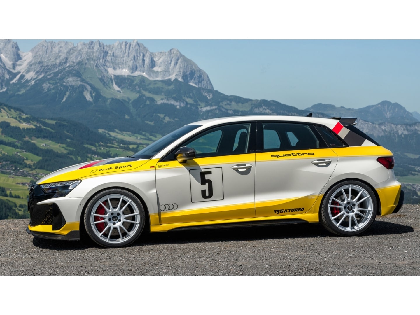 Bild über Audi RS 3 Sportback TFSI quattro S tronic - für weitere Informationen kontaktieren Sie den Audi Partner