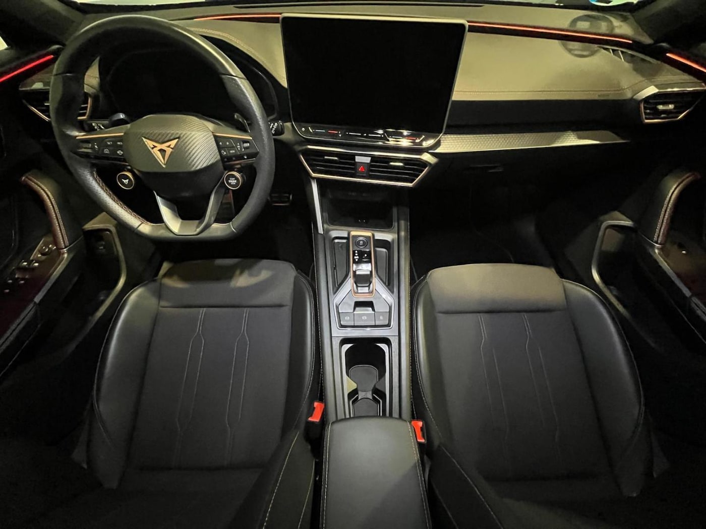 CUPRA Formentor 1.5 TSI e-Hybrid DSG 150 kW (204 CV) — photo 4