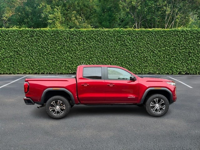 2024 GMC Canyon