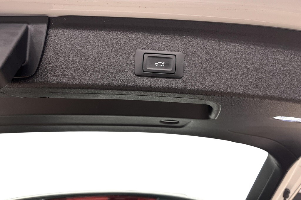 Bild som visar&nbsp;Audi A4 Avant&nbsp;A4 Avant 40 TDI quattro Proline advanced 190 hk S tronic - för mer information kontakta din Audi Partner