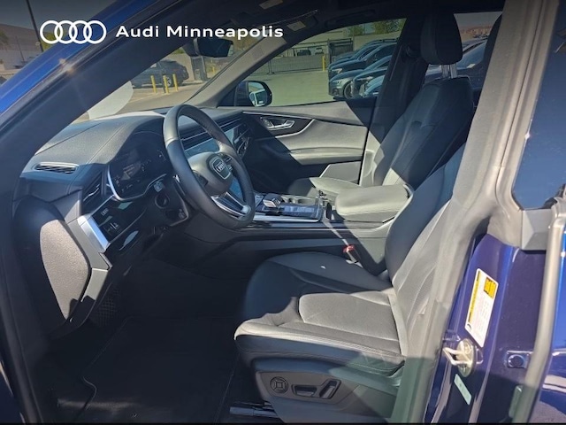 2023 Audi Q8