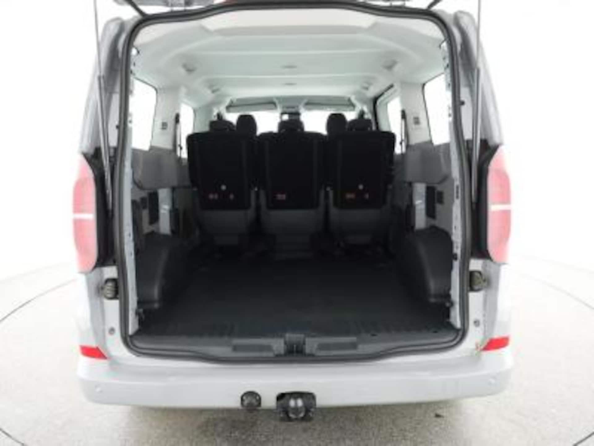 Volkswagen Transporter Kombi kurzer Radstand