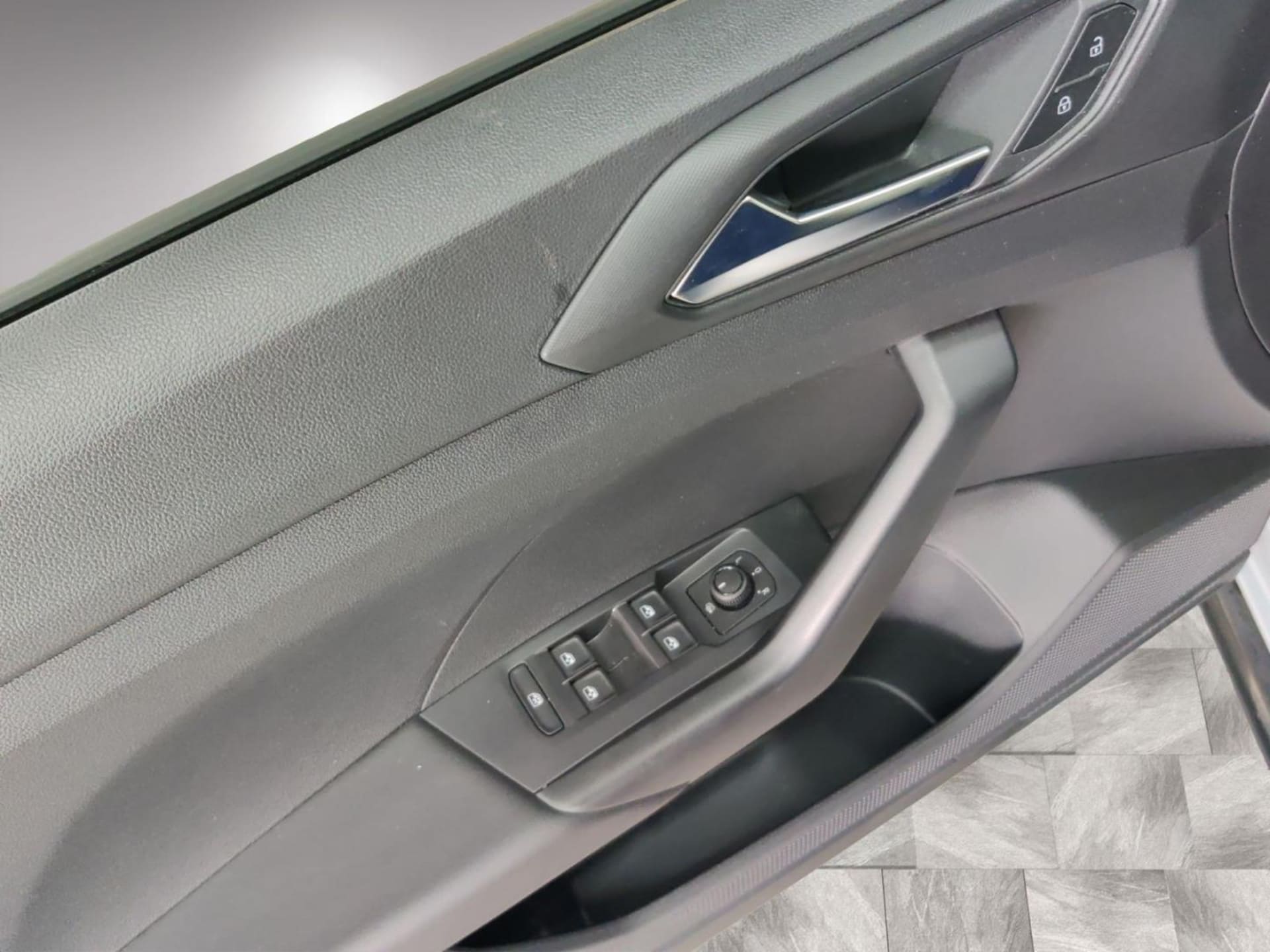 Volkswagen T-Cross Basis-Modell