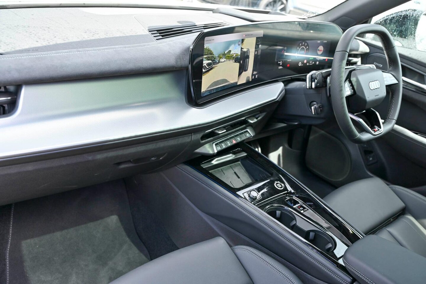 Image about Audi Q3 SUV TFSI quattro 195 kW