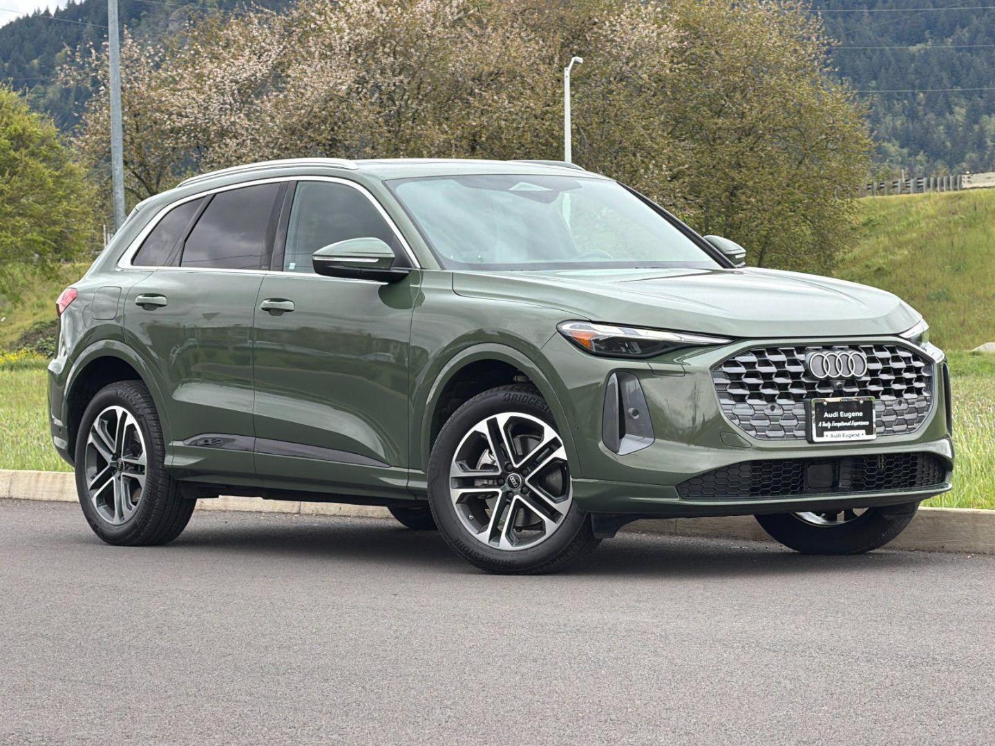 2025 Audi Q5 Premium quattro's photo