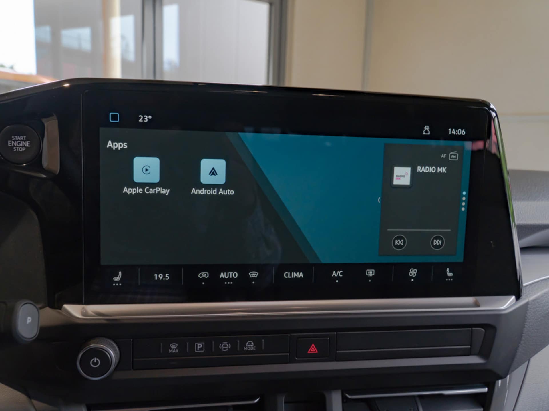 Volkswagen e-Caravelle Life