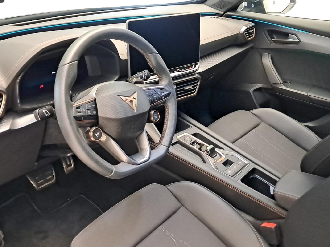 CUPRA Formentor 1.5 TSI e-Hybrid DSG 150 kW (204 CV) — photo 10